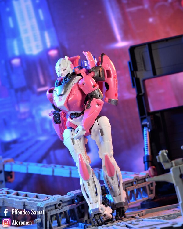 Transformers Studio Series SS 85 Arcee Toy Photography Images By Effendee Samat  (3 of 9)